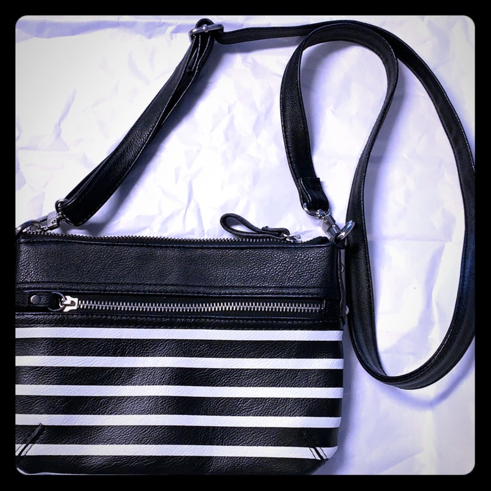 Merona Crossbody Bag- NWOT never used